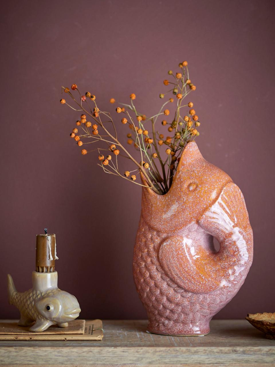 fish pink
