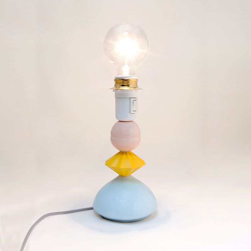 lampara equilibrista